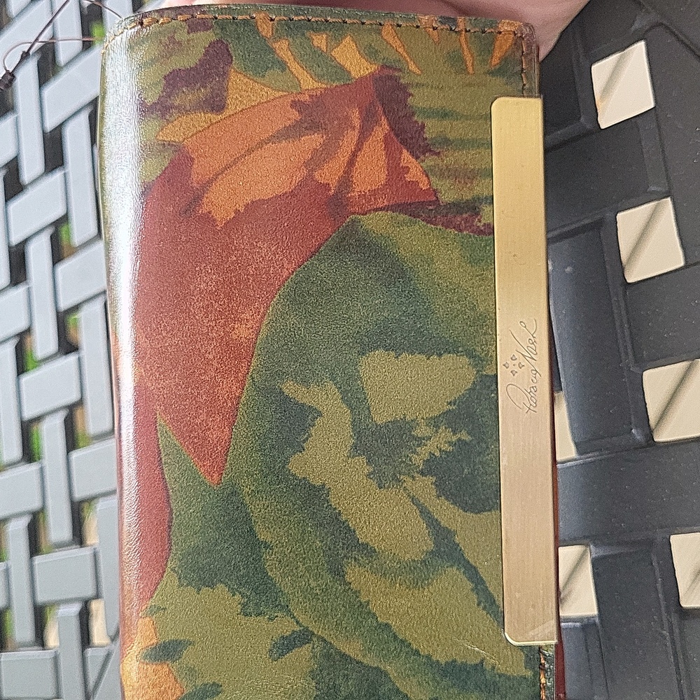 Patricia Nash Tropical Dreams Wallet - Picture 2 of 10